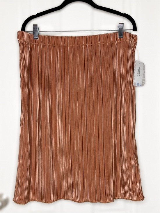 LuLaRoe Dresses & Skirts - LULAROE- Champagne Samantha Plissé Skirt Size‎ XL